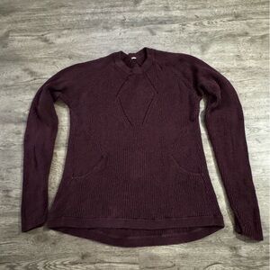 Lululemon knit sweater maroon colour